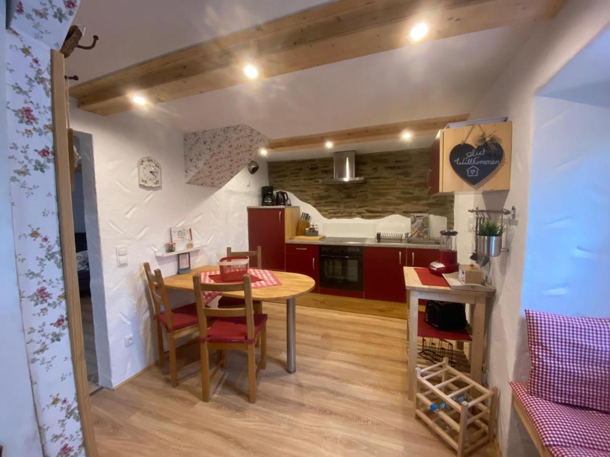 Ferienhaus Goebel'S Gute Stube Wirfus Esterno foto