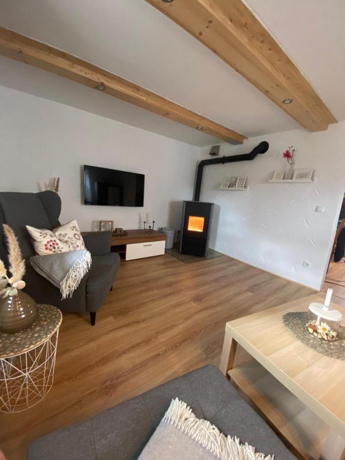 Ferienhaus Goebel'S Gute Stube Wirfus Esterno foto