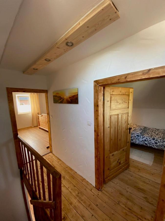 Ferienhaus Goebel'S Gute Stube Wirfus Esterno foto