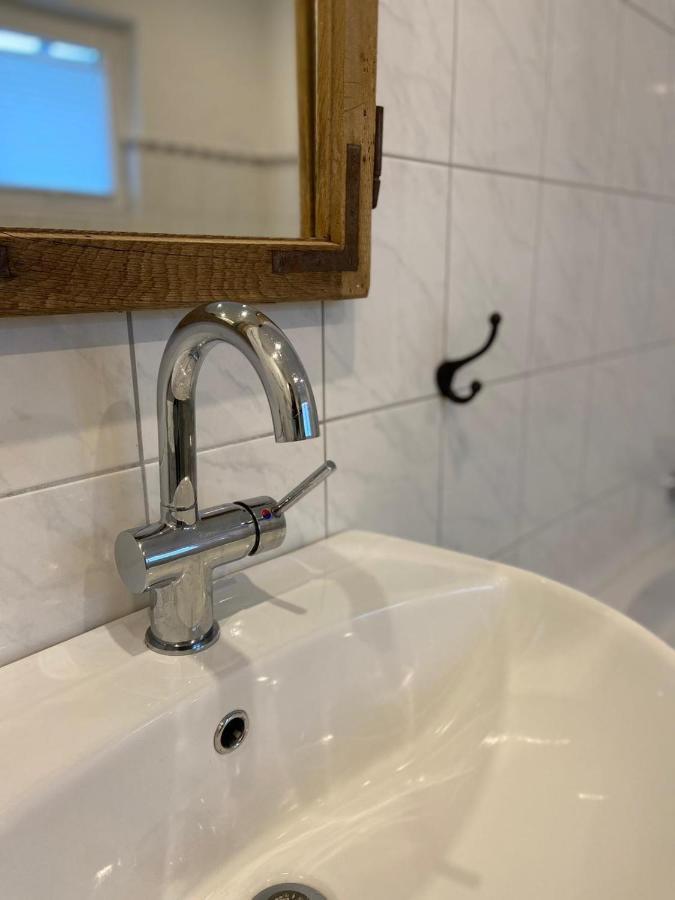 Ferienhaus Goebel'S Gute Stube Wirfus Esterno foto